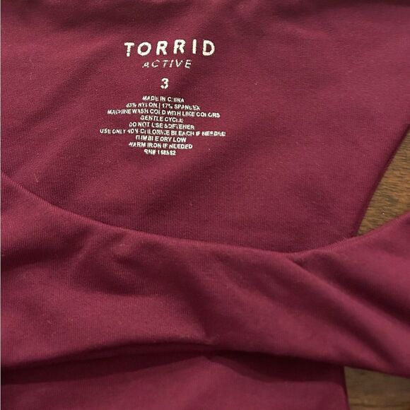 Torrid Burgundy Keyhole Sports Bra Size 3X - Picture 4 of 8